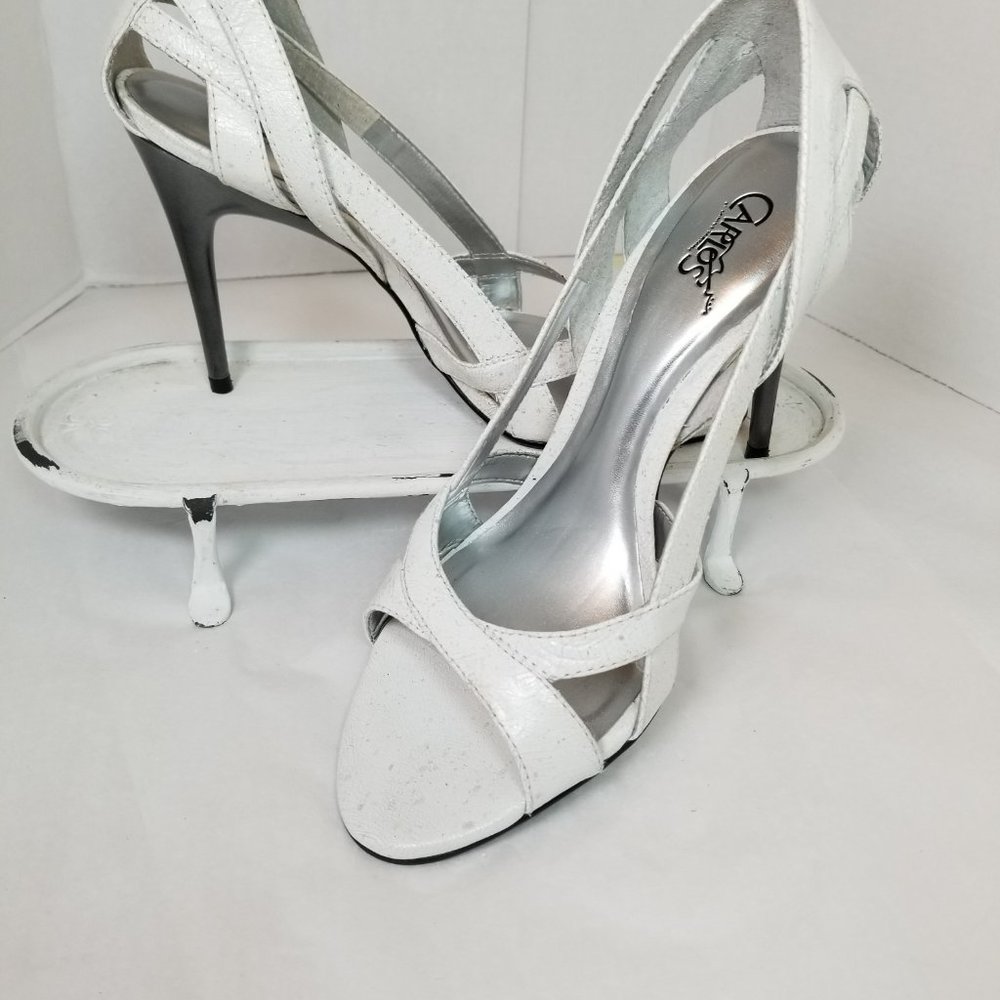 CARLOS SANTANA Speckled White Crackled Heels, Size 8.5M